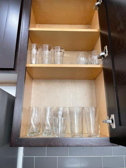Cozy, High Rise, Large Studio Facing Downtown . Appartement Baltimore Buitenkant foto