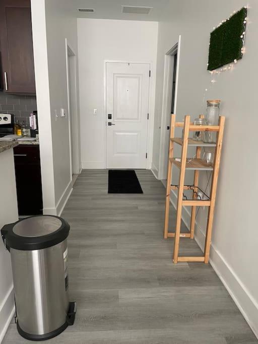 Cozy, High Rise, Large Studio Facing Downtown . Appartement Baltimore Buitenkant foto